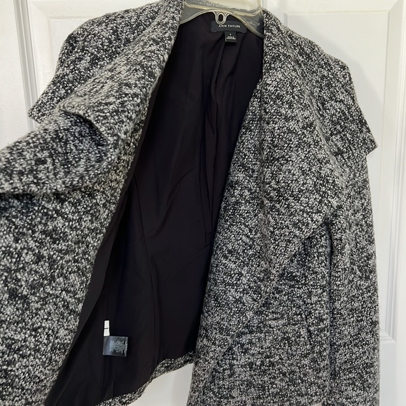 Ann Taylor short open sweater jacket - Picture 3 of 9